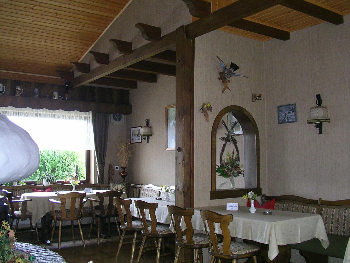Cafe Best Gaestezimmer Bullau Exterior photo